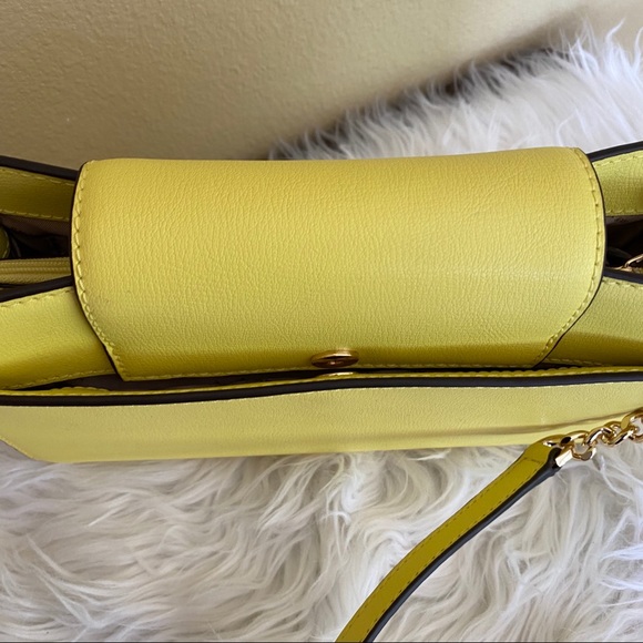 Firm✨Michael Kors Mott large crossbody clutch bag - Picture 6 of 12